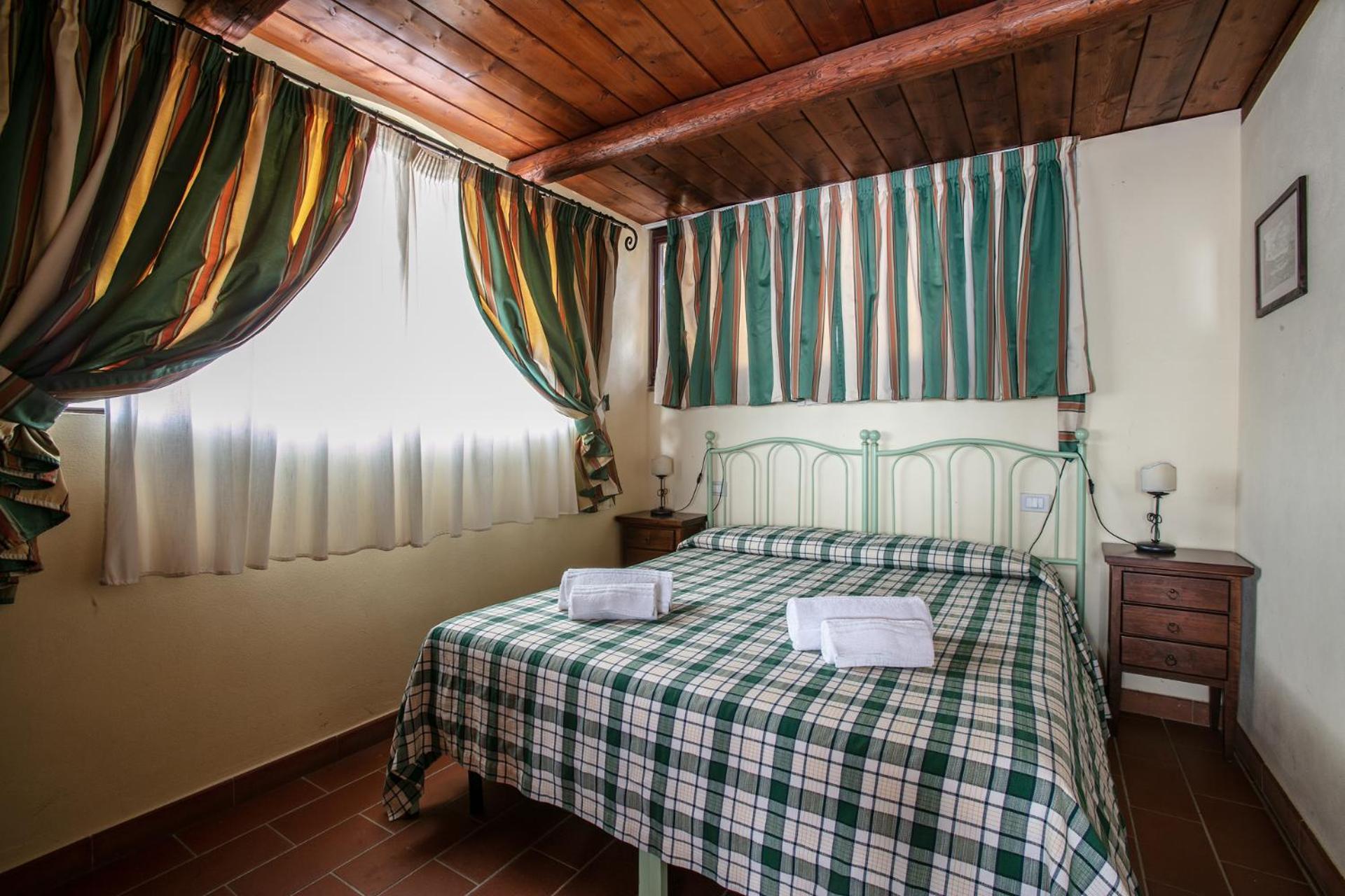 Fattoria Di Colleoli Guest House Bagian luar foto