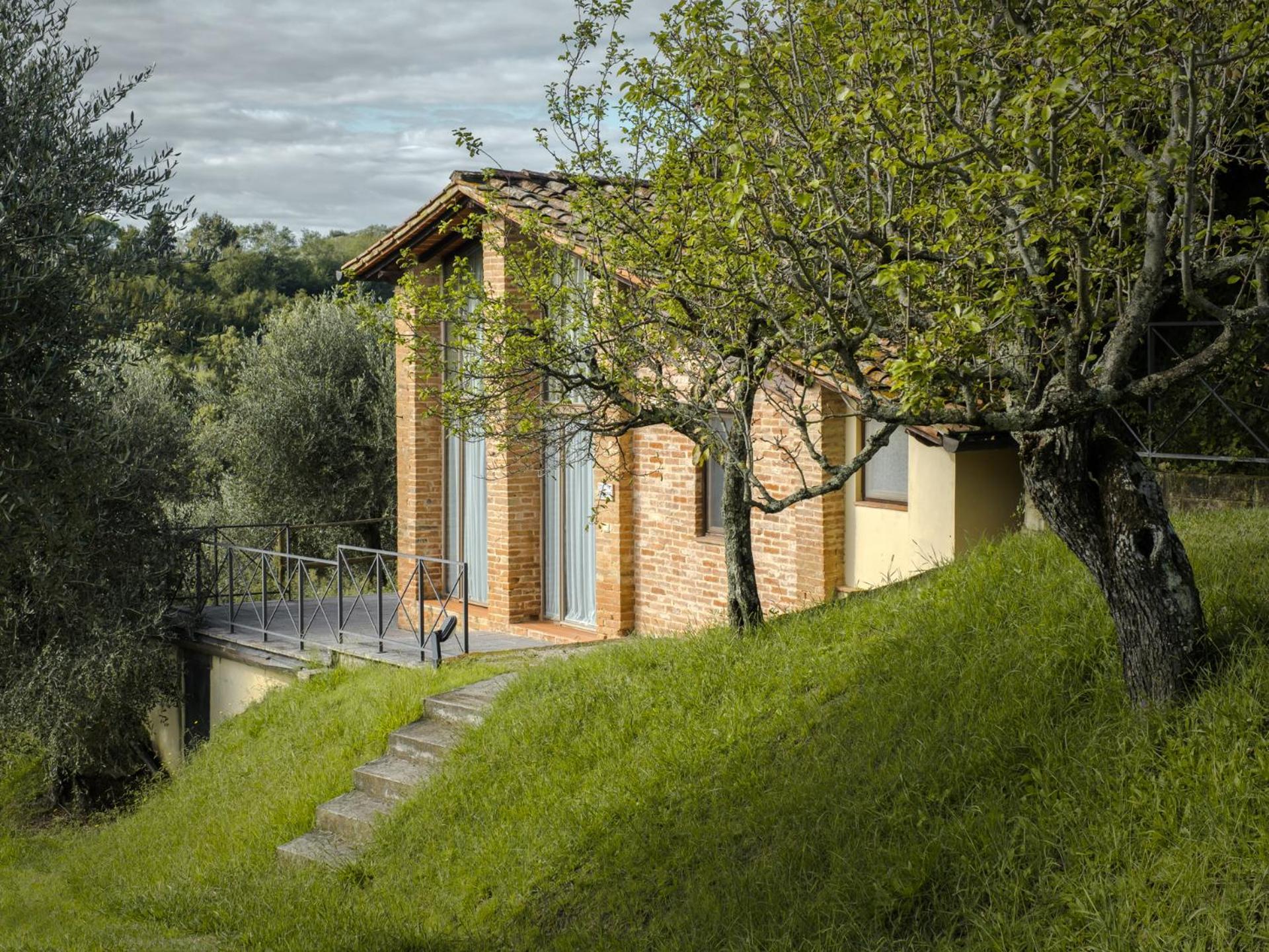 Fattoria Di Colleoli Guest House Bagian luar foto